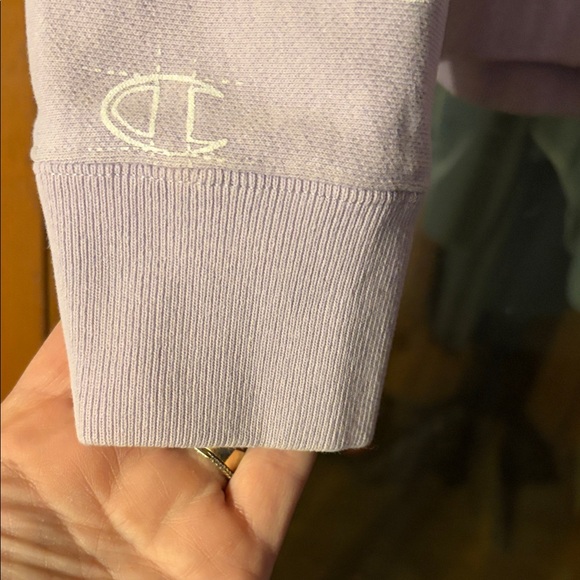 Champion Women's lilac sweatshirt (pls read the whole description) - Picture 3 of 5